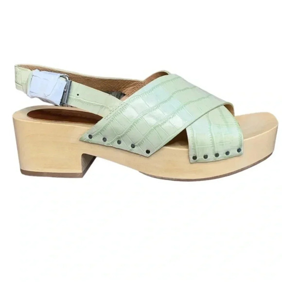Madewell 🐊 size 8 clogs. Worn once. Cute light green croc crocodile embossed. - Picture 3 of 11